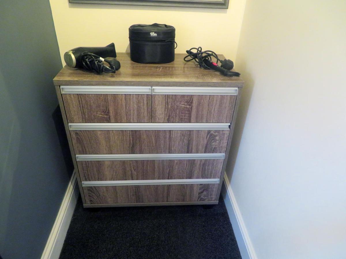 Entire 2 Bed Ground Floor Apartment Central But Quiet Newmarket  Exterior foto