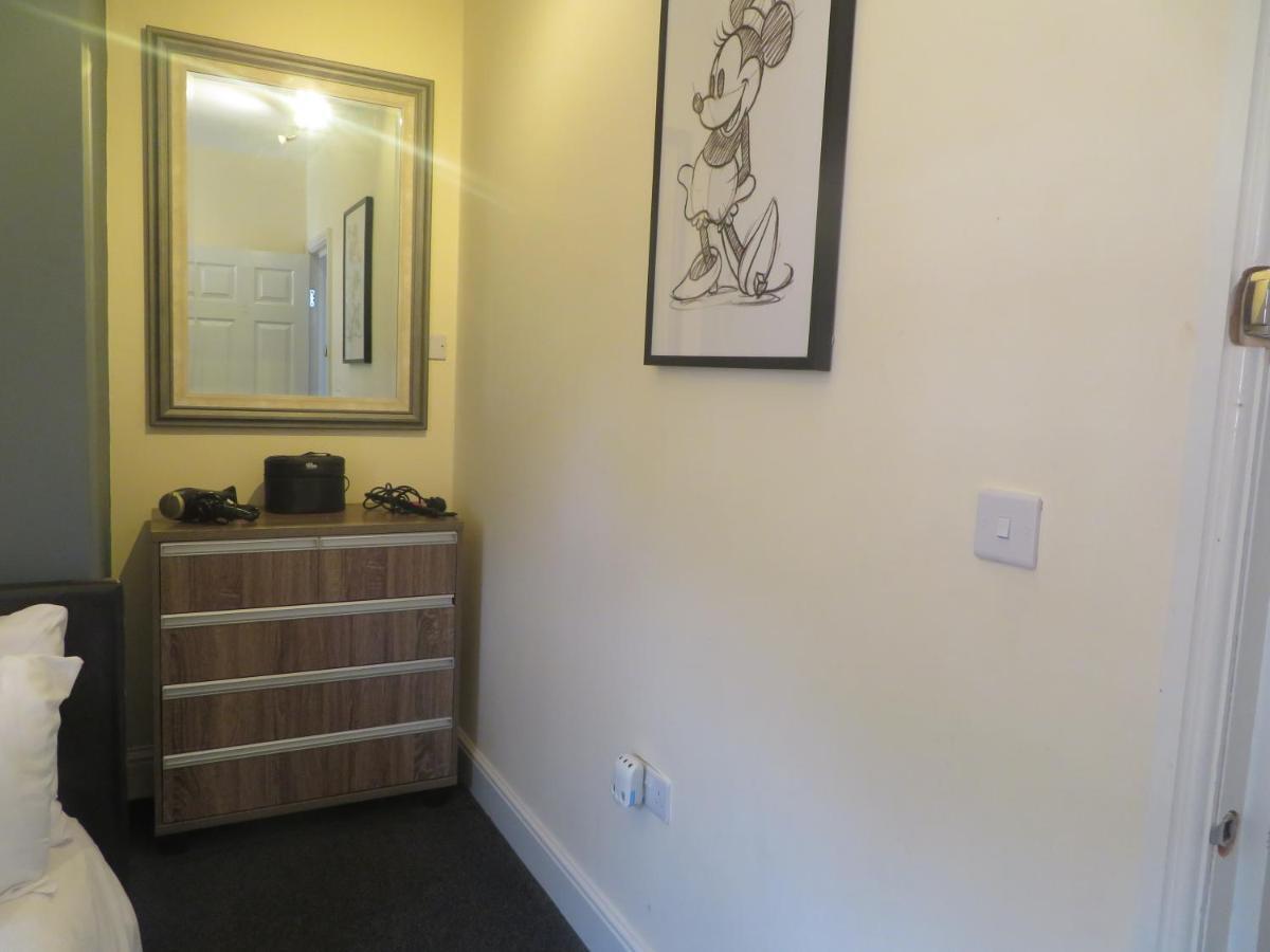 Entire 2 Bed Ground Floor Apartment Central But Quiet Newmarket  Exterior foto